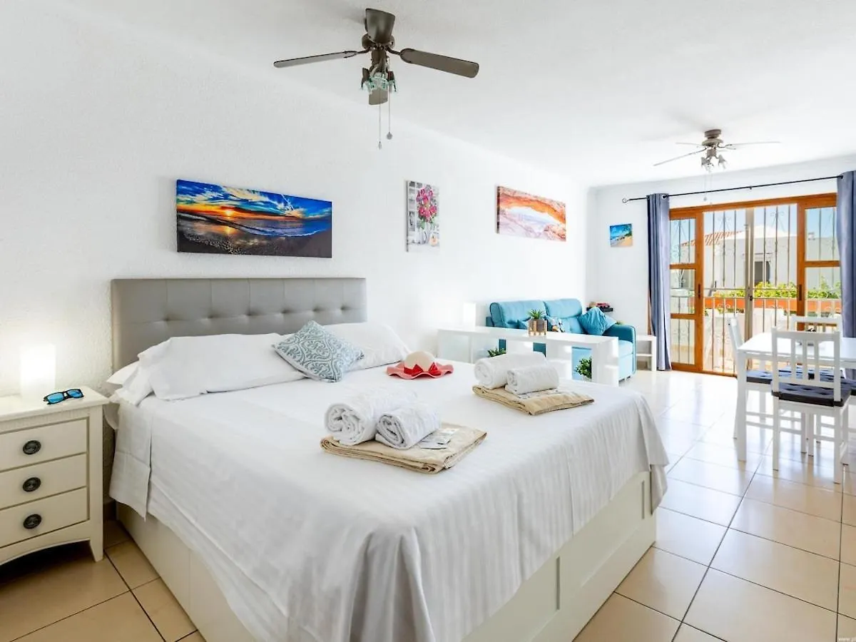 Port Royale Shine And Bright, Heated Pool Apartment Los Cristianos  Spain